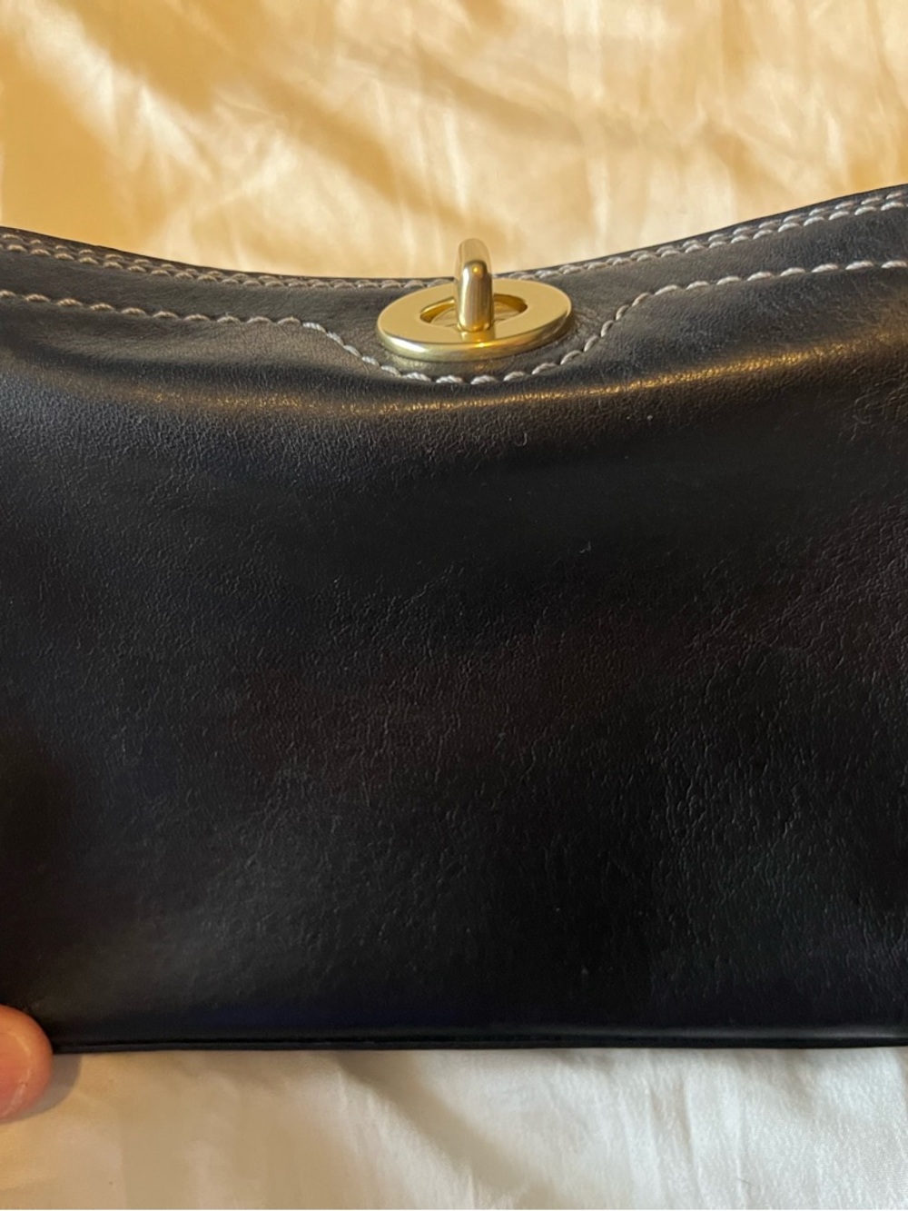 Coach Vintage Mini Turnlock Wristlet - Picture 2 of 16